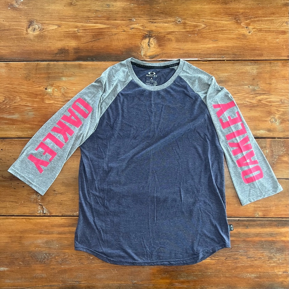 Oakley Hydrolix 3/4 Sleeve: Men’s XL